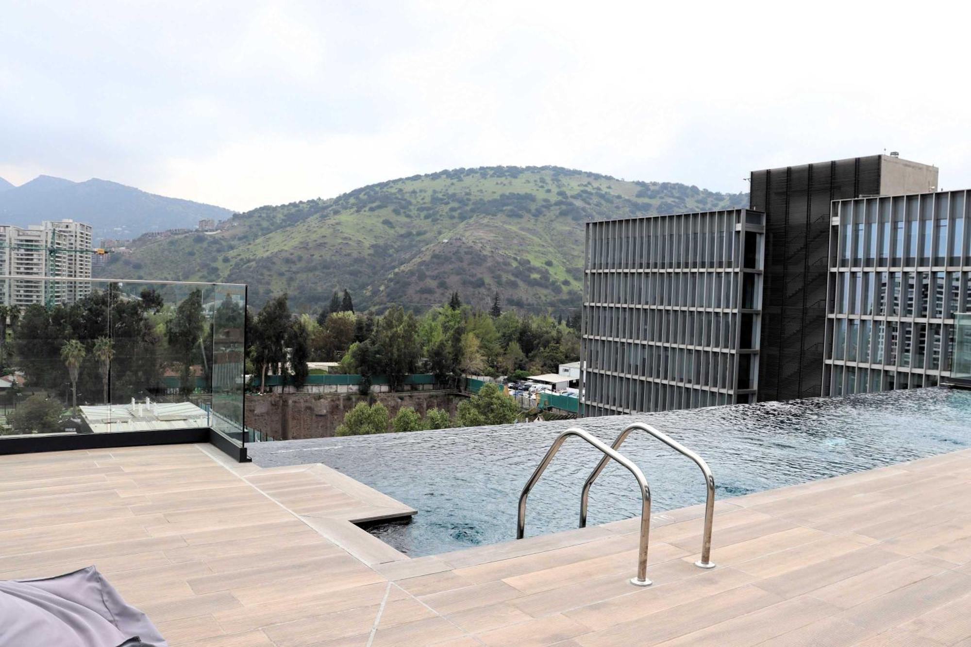 Hom I Inmejorable Y Luminoso Estudio En Condes Apartamento