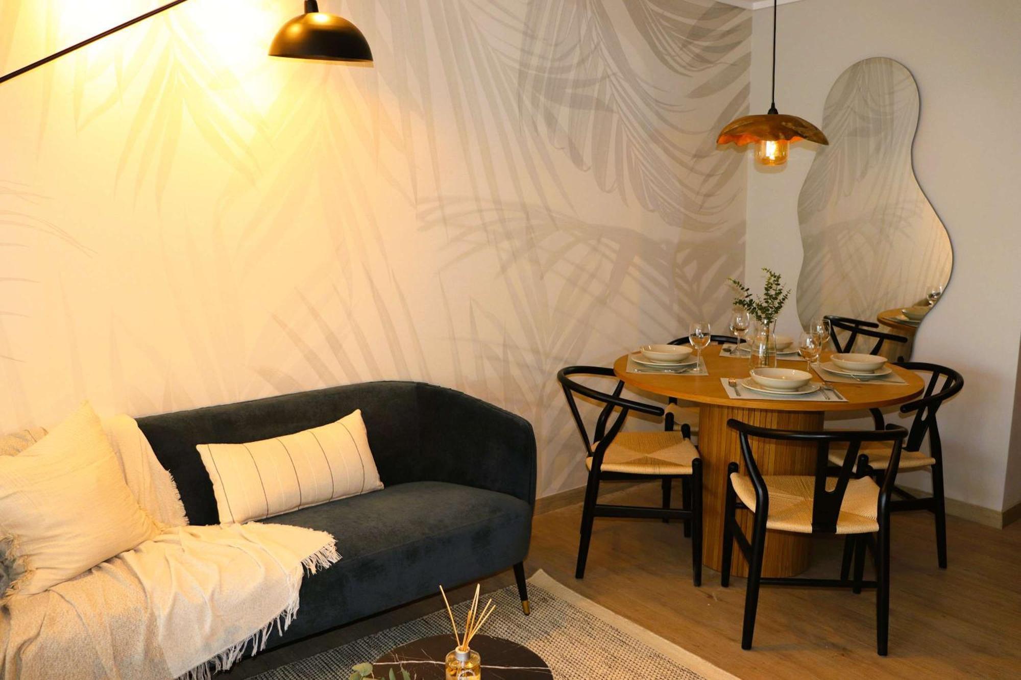 Hom I Inmejorable Y Luminoso Estudio En Condes