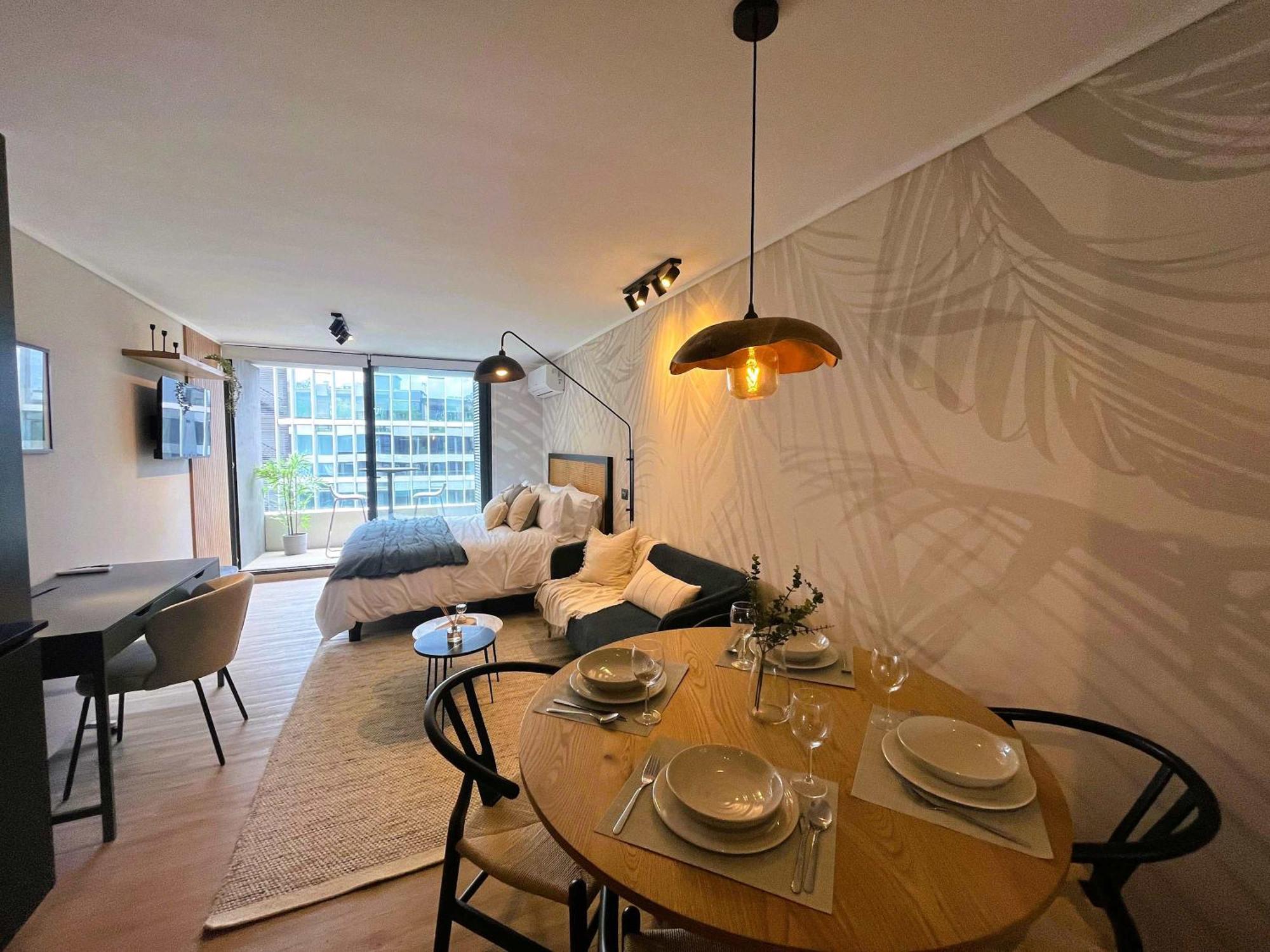 Hom I Inmejorable Y Luminoso Estudio En Condes Appartamento *